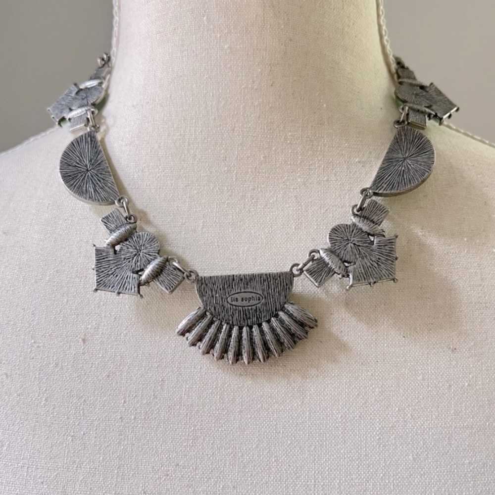 RARE Lia Sophia Glacial Blue and Silver, Crystal Rhinestone Collar Bib Necklace - Picture 6 of 12